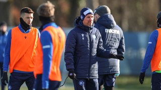 Im Wildpark versammelte KSC-Trainer Christian Eichner nach der kurzen Weihnachtspause sein Team.