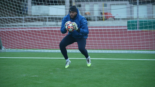 Oberliga-Torwart Josué Duverger (FC Cosmos Koblenz) beim Training.