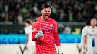 Der vom VfB nach Paderborn ausgeliehene Keeper Dennis Seimen