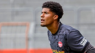 Torwart Yannick Onohiol soll sich beim FCK entwickeln.