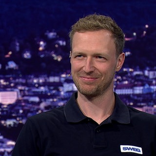 Maximilian Senft vom KSC im Studio bei SWR Sport
