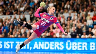 Antje Döll im Trikot der HB Ludwigsburg.
