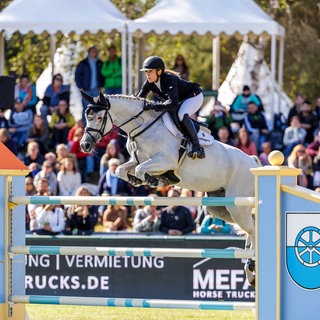 Springreiterin Janne-Friederike Meyer-Zimmermann beim CHI Donaueschingen 2024.