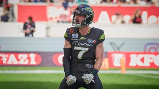 Louis Geyer hat Stuttgart Surge mit drei Touchdowns zum Sieg gegen die Vienna Vikings und damit zur Meisterschaft in der European League of Football (ELF) geführt.