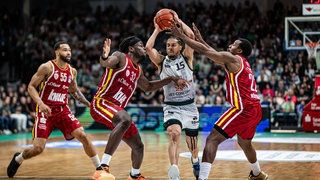 DIe Gladiators Trier empfangen die Würzburg Baskets in der Arena Trier.