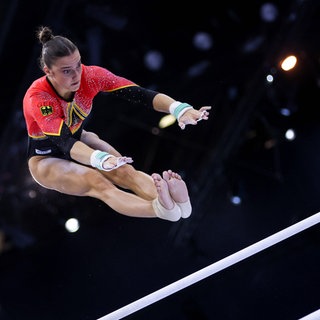 Turnerin Helen Kevric am Stufenbarren bei der EM in Zagreb