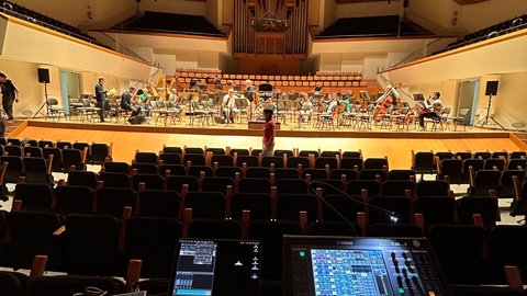 Im großen Konzertsaal des Palau de la música
