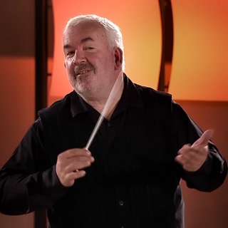 Marc Minkowski dirigiert