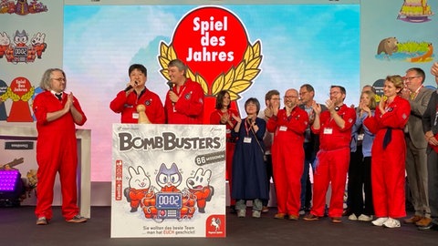 Der begehrte Titel "Spiel des Jahres 2025" geht an den japanischen Autor Hisashi Hayashi und den hessischen Verlag Pegasus Spiele.