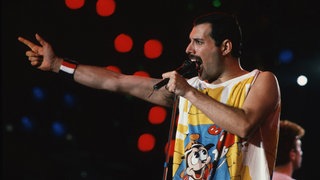 Freddie Mercury von Queen 1980 - Queen ist auch 2024 die Siegerin der SWR1 Hitparade