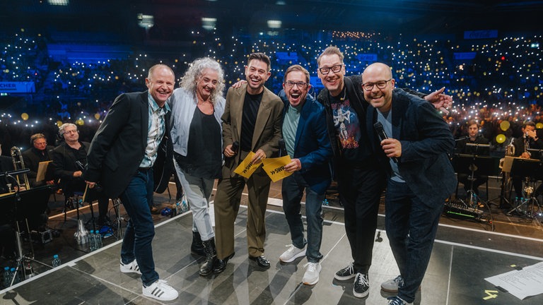 SWR1 Hitparade Finale 2025 Stuttgart - Patrick Neelmeier, Annett Lorisz, Matthias Sziedat, Ingo Lege, Jochen Stöckle und Max Oehl