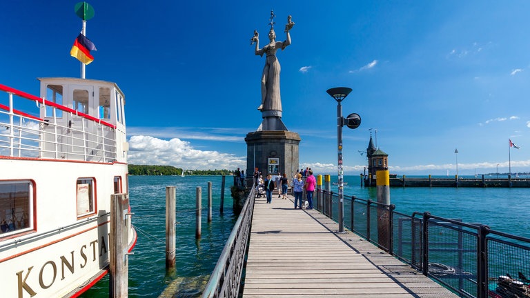 Der Hafen von Konstanz mit der Imperia Statue.