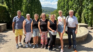 Claudia Heidt aus Kehl-Auenheim aus dem Ortenaukreis hat den perfekten Tag in Baden-Baden gewonnen. Zusammen mit ihren Kolleg:innen und SWR1 Moderatorin Janet Pollok erleben sie Dinge, die man normalerweise so nicht zu sehen bekommt.