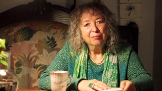 Die Gesundheitswissenschaftlerin Annelie Keil lächelt in die Kamera.