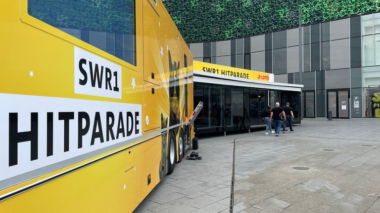 Aufbau des Gläsernen Studios in Koblenz | SWR1 RP Hitparade 2025