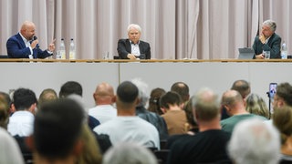 Tübingens Oberbürgermeister Boris Palmer und AfD-Landeschef Markus Frohmaier trafen sich am Freitagabend zum Streitgespräch.