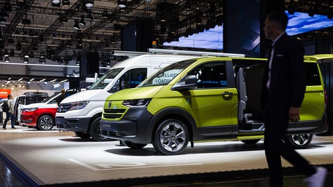 Verschiedene Nutzfahrzeuge werden auf der Messe IAA Transportation präsentiert. 