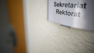 Schulleitungen in BW sind überfordert.