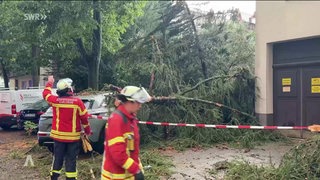Rettungshelfer an einer Baustelle