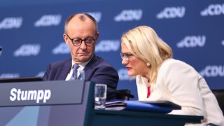 Christina Stumpp und Friedrich Merz (beide CDU) beim Bundesparteitag