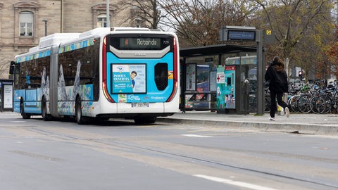Busse und Bahnen sind in Straßburg aktuell umsonst. Grund sind hohe Feinstaubwerte.