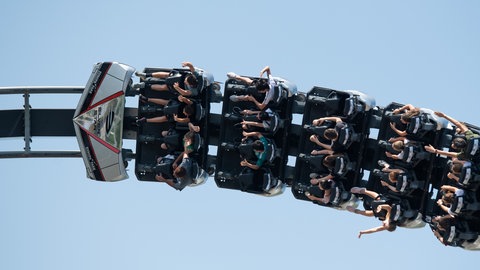 Die Achterbahnen im Europapark sind sehr beliebt.