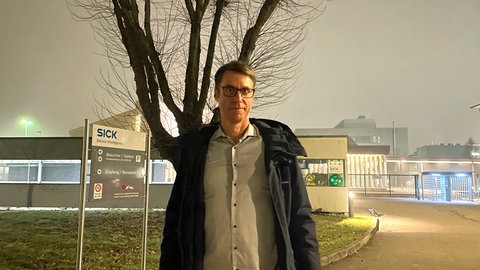 Norbert Göbelsmann, Erster Bevollmächtigter der IG Metall Freiburg vor den Toren der SICK AG in Waldkirch