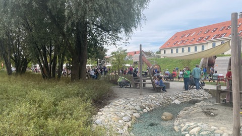 Das Landesgartenschaugelände lockte Alt und Jung an.
