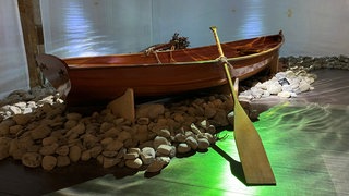 Wie die Rebsorte Müller-Thurgau vor 100 Jahren nach Deutschland geschmuggelt wurde. Das Vineum Bodensee in Meersburg widmet dem abenteuerlichen Unterfangen, angeregt von Johann Baptist Röhrenbach, eine Sonderausstellung.