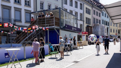 Die Fanzone in der Innenstadt, hier findet täglich Programm rund um den Fußball und das Turnier in der Schweiz statt. 