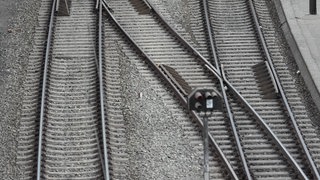 Leere Gleise und eine Weiche - auf der Südbahn fahren zwischen Friedrichshafen und Ravensburg keine Züge.