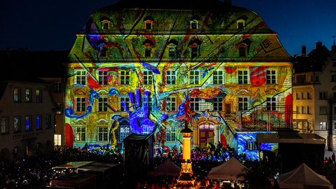 Zur Eröffnung der Picasso-Ausstellung war das Lindauer Stadtmuseum mit einer Videoprojektion beleuchtet.