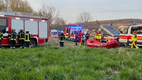 Am Freitagabend ist in Lauda-Königshofen eine Frau tot aus der Tauber geborgen worden. 