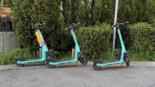 E-Scooter des Anbieters Dott. Sind sie Hype oder Hindernis? In Heilbronn sorgen sie allzuoft für Ärger.
