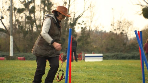Eine Hundetrainerin aus Bad Friedrichshall hat aus einer spontanen Idee einen Trend gemacht: Hobby Dogging - Hundetraining ganz ohne Hund.