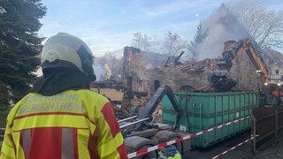 Nach einem Brand in der Herrenmühle in Obersontheim wurde eine Leiche entdeckt.