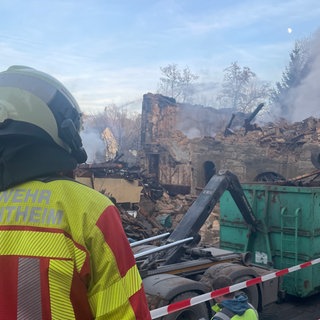 Nach einem Brand in der Herrenmühle in Obersontheim wurde eine Leiche entdeckt.