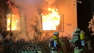 In Heilbronn brennt am 19. Februar 2026 ein leerstehendes Gebäude.