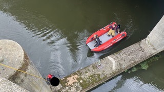 In Heilbronn ist ein Mann - gerade noch rechtzeitig - aus dem Neckar gerettet worden.
