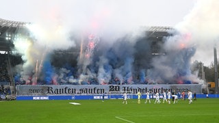Prozess gegen KSC-Ultras wegen Pyro-Einsatz