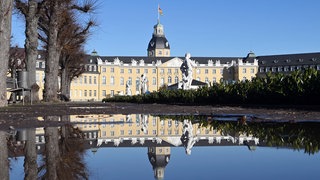 (Symobolbild): Das Schloss in Karlsruhe