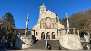 Der Pfarrer der katholischen Kirche in Baden-Baden wurde nach Kritik abberufen.