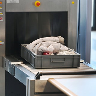 Sicherheitskontrolle am Flughafen