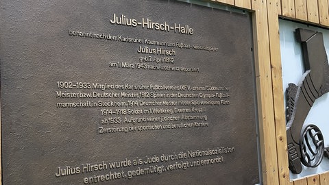 Gedenken an den ermordeten Fußball-Nationalspieler in der Julius-Hirsch-Halle in Pfinztal.