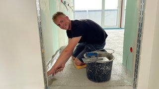 Ausbildungsstart 2026: Lehrling Lénárd Keppler macht eine Ausbildung zum Fliesen-, Platten- und Mosaikleger