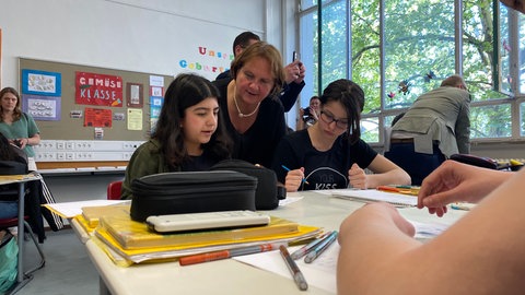 Kultusministerin Theresa Schopper (Grüne) zu Besuch am Elisabeth-Gymnasium in Mannheim.