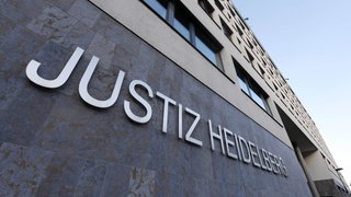 Aussenaufnahme des Justizgebäudes Heidelberg. In diesem befindet sich das Landgericht Heidelberg.