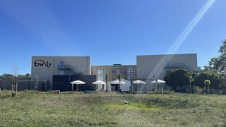 Fachklinik zur Behandlung junger, drogenabhängiger Menschen, in Kooperation mit dem Psychiatrischen Zentrum Nordbaden (PZN) in Wiesloch