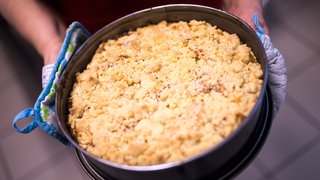 selbstgebackener Kuchen frisch aus dem Ofen