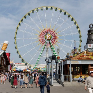 Stuttgarter Frühlingsfest auf dem Cannstatter Wasen